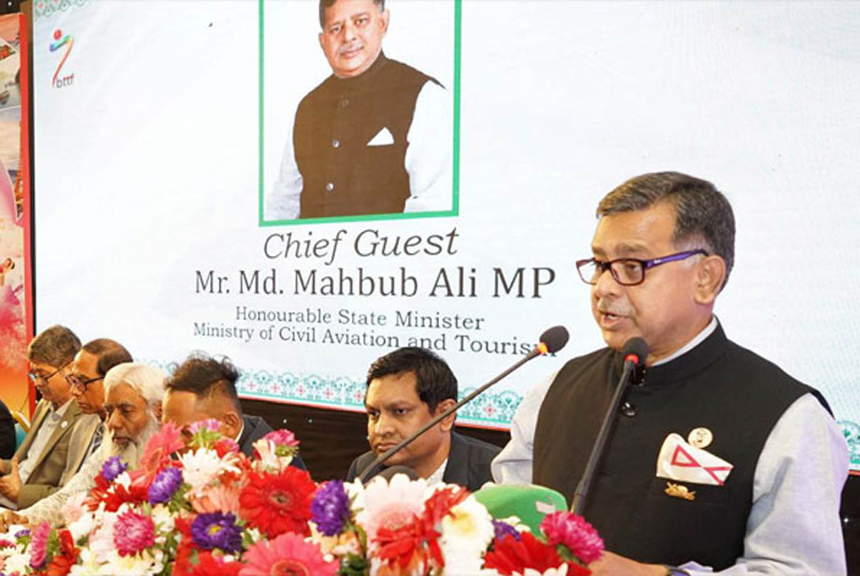 স্মার্ট বাংলাদেশ গড়তে সহায়ক শক্তির ভূমিকা রাখবে পর্যটন : প্রতিমন্ত্রী
