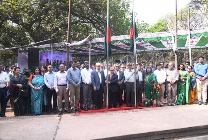 দেশ ও জাতির গৌরবগাঁথা ইতিহাস সম্পর্কে শিক্ষার্থীদের জানতে হবে: ঢাবি উপাচার্য