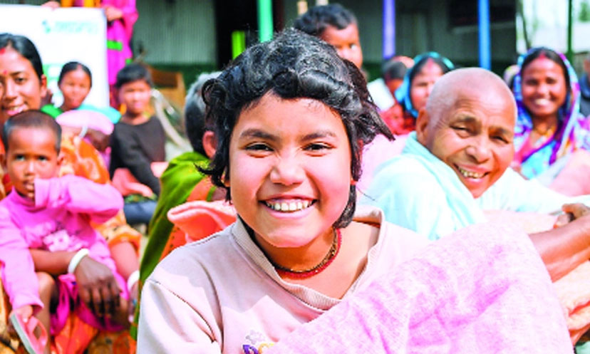 আনন্দের রং ছড়ানো রঙিন কম্বল