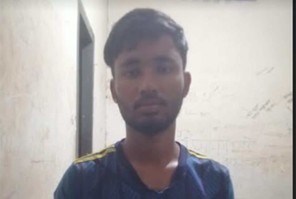 হাতিয়ায় পর্যটন কেন্দ্রে তিন যুবতীকে ধর্ষণের চেষ্টা, যুবক গ্রেফতার