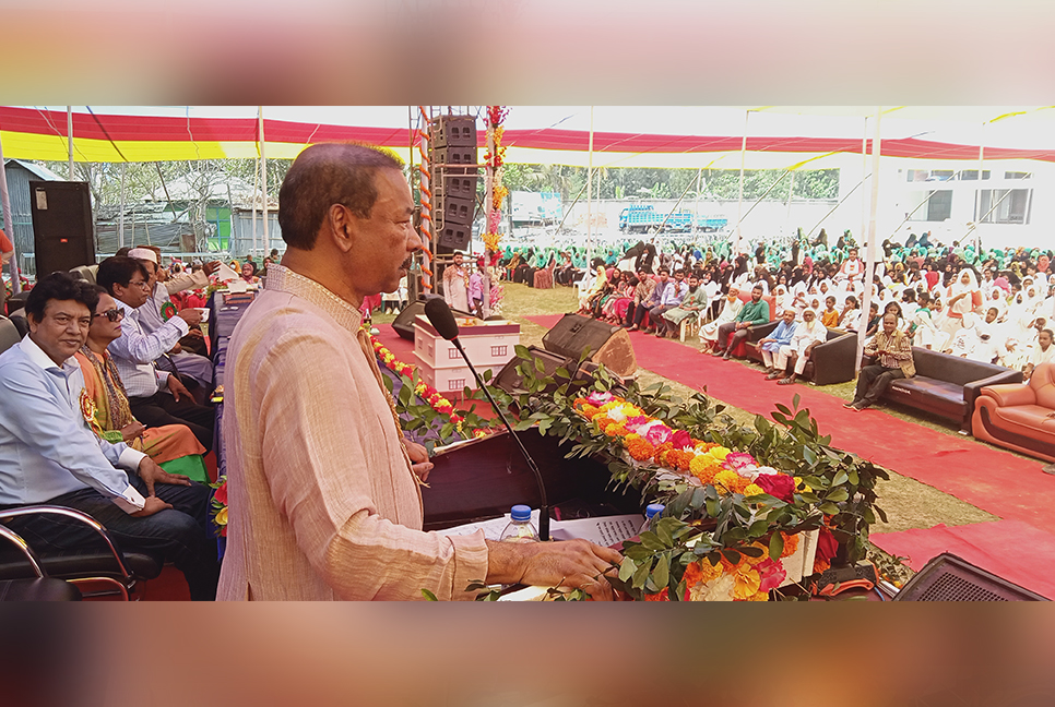 লাকসামে আবুল কালাম ফাউন্ডেশনের উদ্যোগে নবীনবরণ ও সাংস্কৃতিক অনুষ্ঠান 