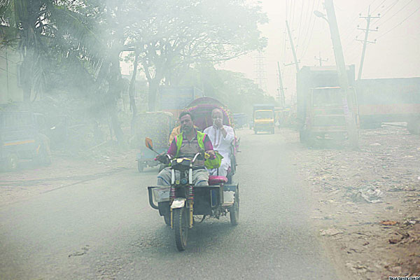 স্থায়ী বর্জ্য ব্যবস্থাপনার অভাব কামরাঙ্গীরচরে