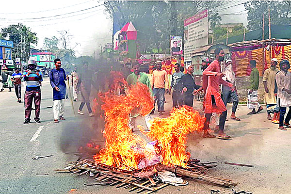 হঠাৎ রণক্ষেত্র পঞ্চগড়