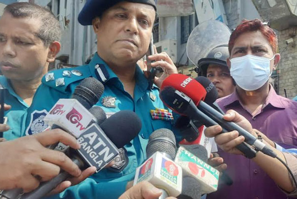 সায়েন্সল্যাব এলাকায় বিস্ফোরণের কারণ অজানা, ভবনটি ঝুঁকিপূর্ণ

