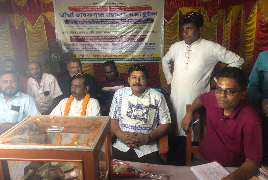 ঝিনাইদহের রাধা মদনগোপাল মঠে নামযজ্ঞ অনুষ্ঠান