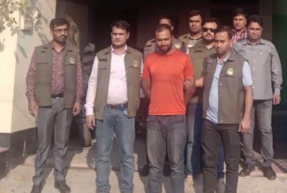 গাজীপুরে ভারতীয় কাপড়সহ একজন গ্রেফতার