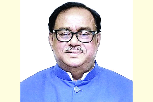এয়ার অ্যাম্বুলেন্সে ঢাকায় অসুস্থ খাদ্যমন্ত্রী