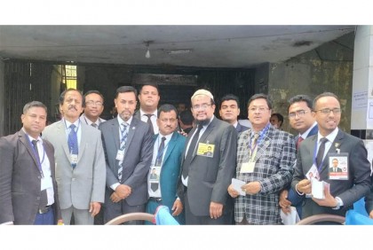 কিশোরগঞ্জ জেলা আইনজীবী সমিতি নির্বাচনে ভোটগ্রহণ চলছে