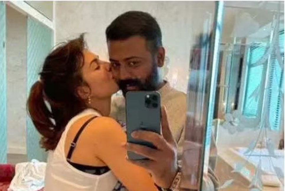 জেলে বসেই জ্যাকুলিনকে যে প্রতিশ্রুতি দিলেন সুকেশ
