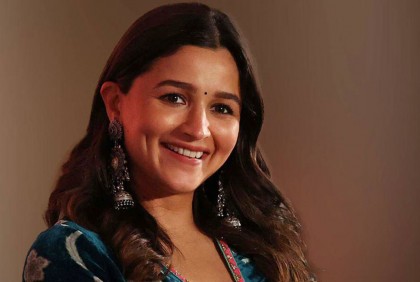 মুকুটে নতুন পালক, বিশ্বের প্রভাবশালী নারীর তালিকায় আলিয়া ভাট

