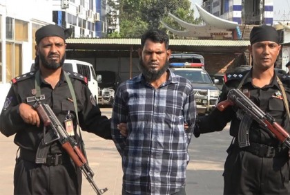 বগুড়ায় স্কুলছাত্রীকে ধর্ষণের ঘটনায় অভিযুক্ত গ্রেফতার