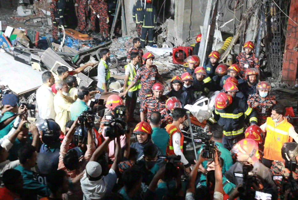 গুলিস্তানে বিস্ফোরণ : উদ্ধার অভিযান আপাতত স্থগিত