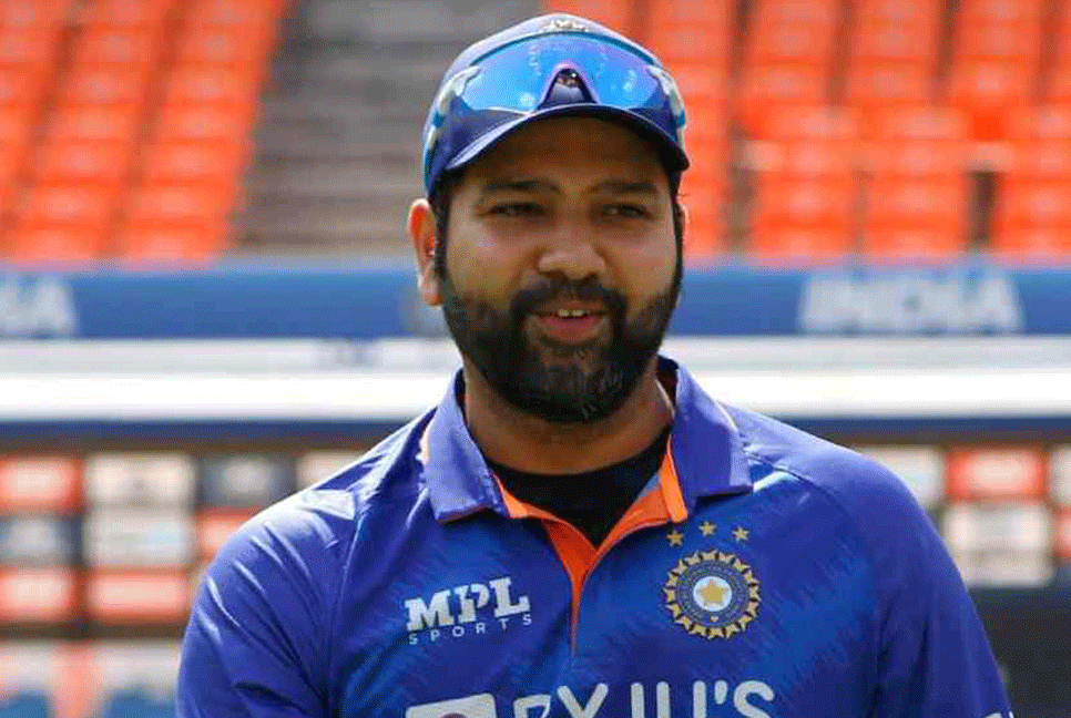 সমালোচনা কানে তুলছেন না রোহিত শর্মা