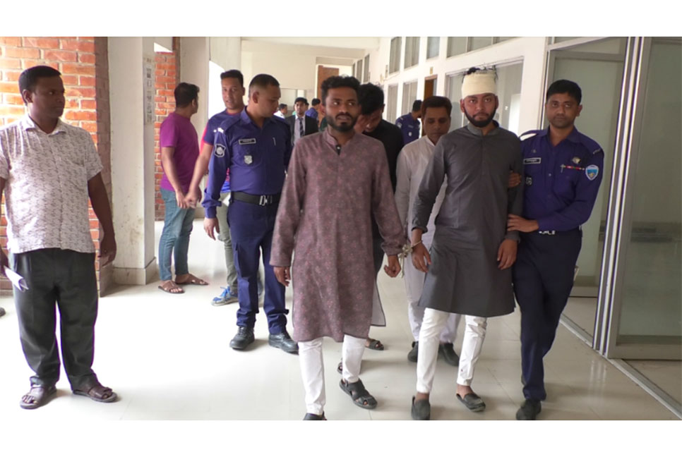 লক্ষ্মীপুরে সংঘর্ষের ঘটনায় পুলিশের মামলায় আওয়ামী লীগের ২১৫ জন আসামি 