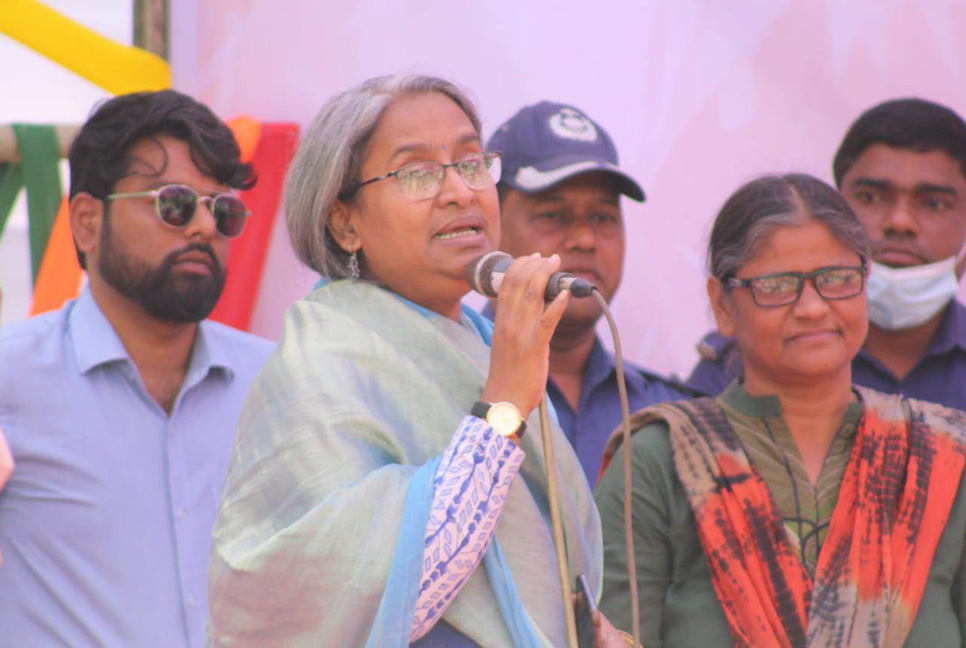 যারা সোনার বাংলার স্বপ্নকে হারিয়ে দিতে চায় তাদের প্রতিহত করা হবে : শিক্ষামন্ত্রী

