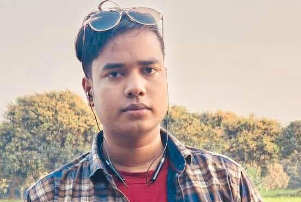 মোবাইল ছিনতাইয়ের অভিযোগে ছাত্রলীগ নেতা গ্রেফতার