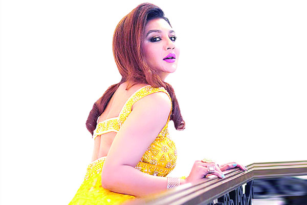 চতুর্থবার জয়া!