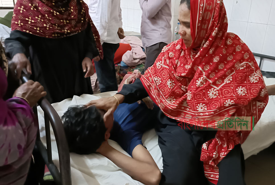 পাওনা টাকা আদায়ে শিকলে বেঁধে কিশোরকে নির্যাতনের অভিযোগ