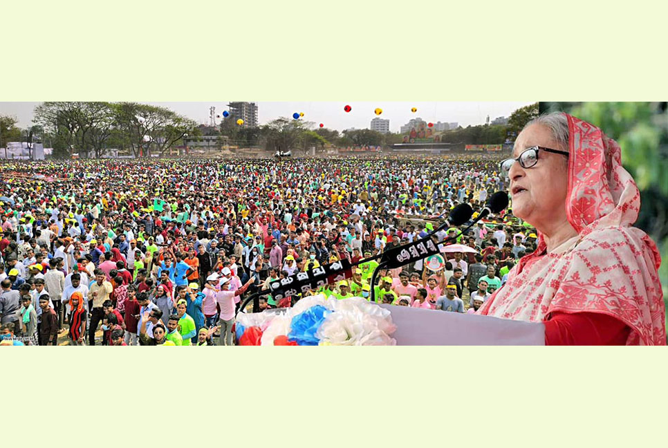 বর্তমানে দেশে কোনো খাদ্য ঘাটতি নেই : প্রধানমন্ত্রী