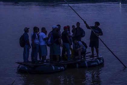 সমুদ্রে এক হাজার অভিবাসন প্রত্যাশী বিপদে, বলছে ইতালি