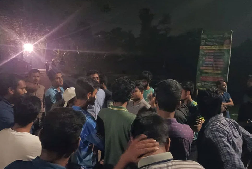সংঘর্ষ থামলেও ক্যাম্পাসে ফেরেনি সব শিক্ষার্থী