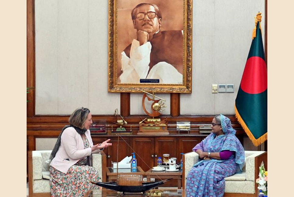 নির্বাচন পরিচালনায় ইসি সম্পূর্ণ স্বাধীন : প্রধানমন্ত্রী

