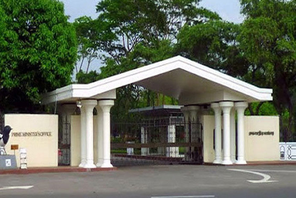 দেশে খাদ্য মজুদ পর্যাপ্ত, আতঙ্কিত হয়ে কেনাকাটা না করার আহ্বান প্রধানমন্ত্রীর কার্যালয়ের