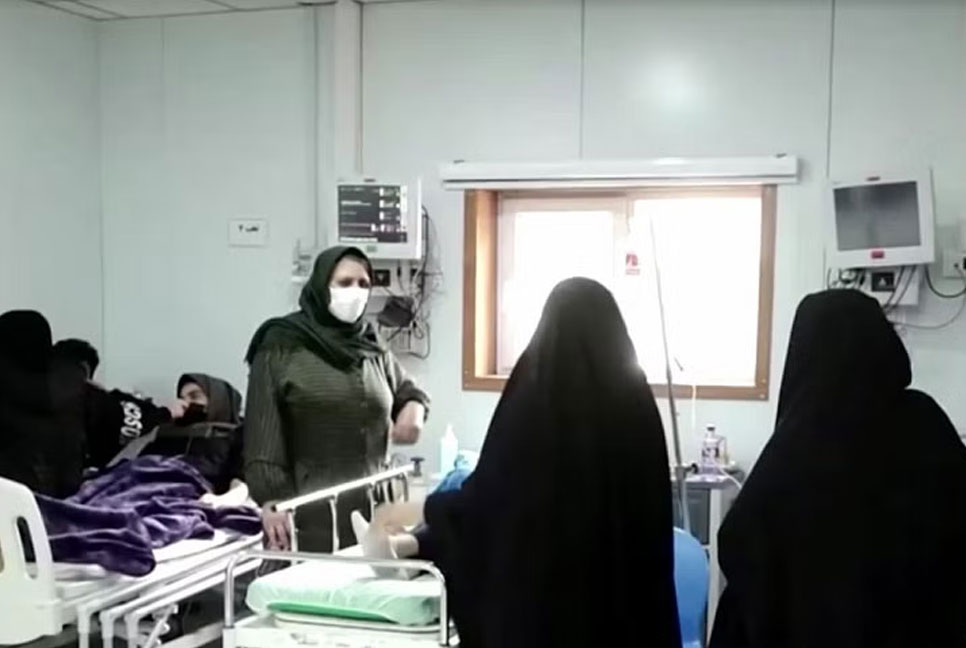 ইরানে স্কুলছাত্রীদের ওপর বিষাক্ত গ্যাস প্রয়োগ: গ্রেফতার শতাধিক 