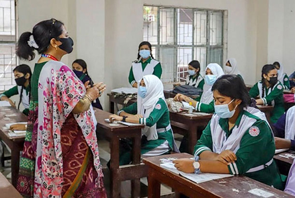 চতুর্থ গণবিজ্ঞপ্তিতে শিক্ষক পদে সুপারিশ পেলেন ৩২৪৩৮ প্রার্থী