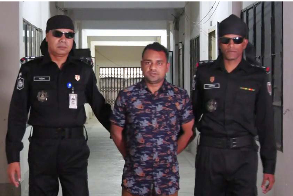 ঝিনাইদহে প্রতারণার অভিযোগে গ্রেফতার ১