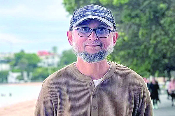 স্ট্যাটাসে আক্ষেপ