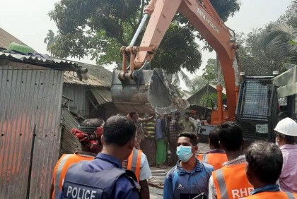 হবিগঞ্জে শতাধিক অবৈধ স্থাপনা উচ্ছেদ