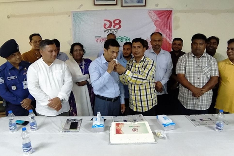 বর্ণিল আয়োজনে লালমনিরহাটে
বাংলাদেশ প্রতিদিনের প্রতিষ্ঠা বার্ষিকী উদযাপন