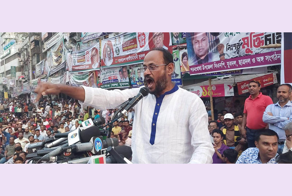 রাস্তায় নেমে আসা ছাড়া এই সরকারের পতন হবে না : টুকু