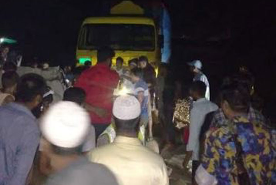 উখিয়ায় একই স্থানে এক ঘণ্টার ব্যবধানে দুই সড়ক দুর্ঘটনা, নিহত ৩ 

