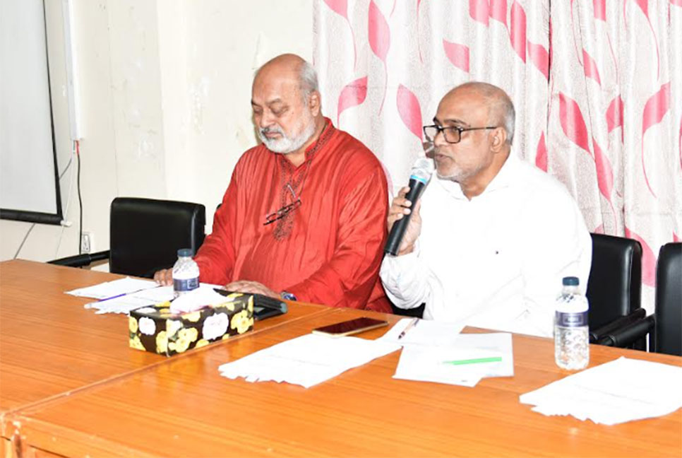 নোবিপ্রবিতে শিক্ষকবৃন্দের 
প্রশিক্ষণ কোর্স ও কর্মশালা
