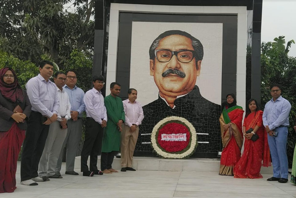 জাতীয় শিশু দিবসে মুন্সীগঞ্জে বঙ্গন্ধুর প্রতিকৃতিতে শ্রদ্ধা