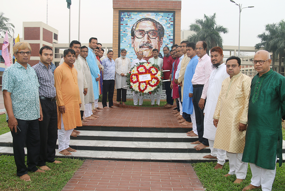 নানা আয়োজনে বশেমুরকৃবিতে বঙ্গবন্ধুর জন্মবার্ষিকী ও জাতীয় শিশু দিবস পালিত

