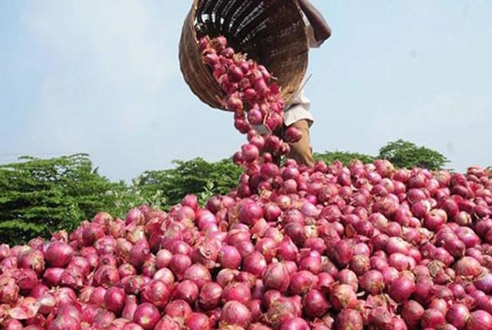 রমজানের আগেই বাড়ছে পিয়াজের ঝাঁজ, সবজির বাজারও চড়া