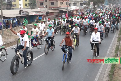 বঙ্গবন্ধুর জন্মবার্ষিকীতে বরিশালে সবচেয়ে বড় বাইসাইকেল র‌্যালি