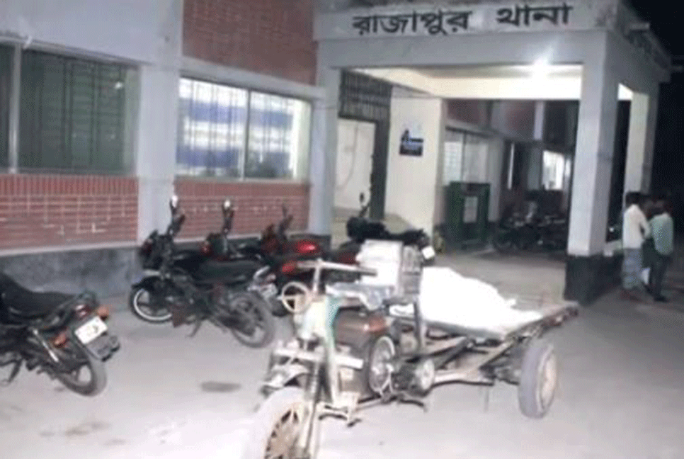 ঝালকাঠিতে ট্রলির ধাক্কায় পথচারীর প্রাণহানি