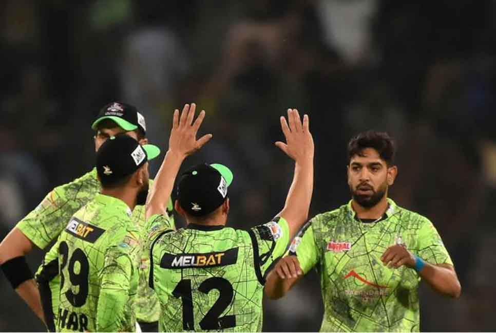 পেশোয়ারকে বিদায় করে ফাইনালে আফ্রিদির লাহোর