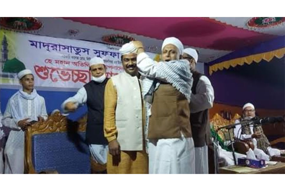 ফুলপুরে পাগড়ি পেলেন আওয়ামী লীগ নেতা হাবিব 