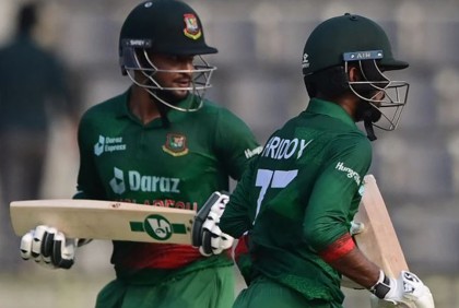 সাকিব-হৃদয়ের ব্যাটিংয়ে টাইগারদের রেকর্ড রান
