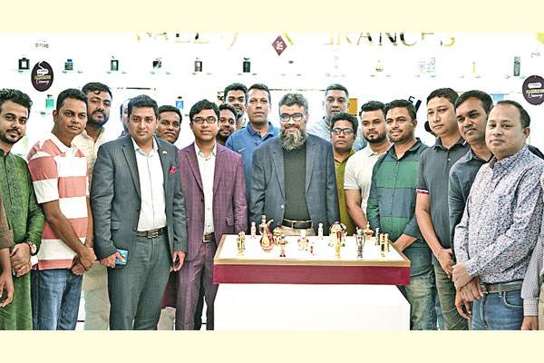 আল হারামাইনের প্রথম আউটলেট চট্টগ্রামে