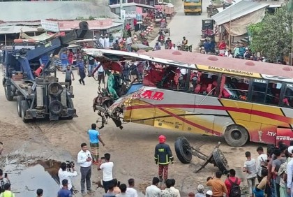 বাসের সামনের সারির বেশির ভাগ যাত্রী মারা গেছেন: ফায়ার সার্ভিস