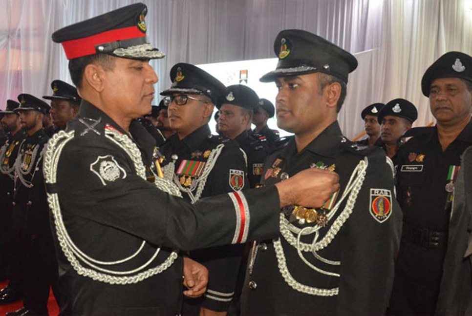 বীরত্বপূর্ণ ও সেবামূলক কাজ: সম্মাননা পেলেন ৮৫ র‍্যাব সদস্য