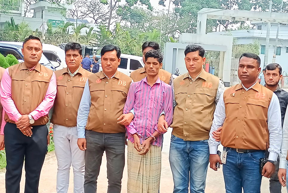 কিশোরীকে ধর্ষণের পর হত্যার ঘটনায় গ্রেফতার ২