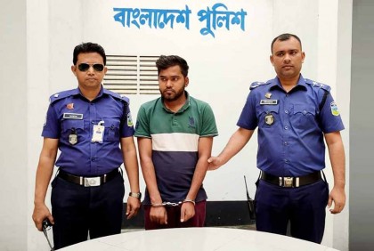 টাকা নিয়ে বনিবনা না হওয়ায় হোটেলে তরুণীকে গলাকেটে হত্যা