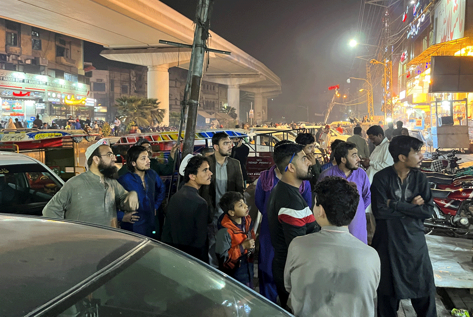 পাকিস্তান-আফগানিস্তানে শক্তিশালী ভূমিকম্প, কাঁপলো ভারতও